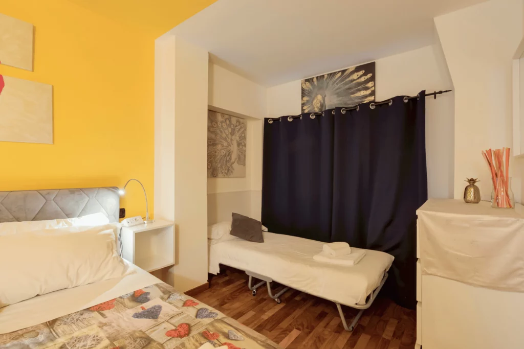 6-MC-HOLIDAY-DUOMO-HOME-AND-DOWNTOWN-LETTO-BAMBINO