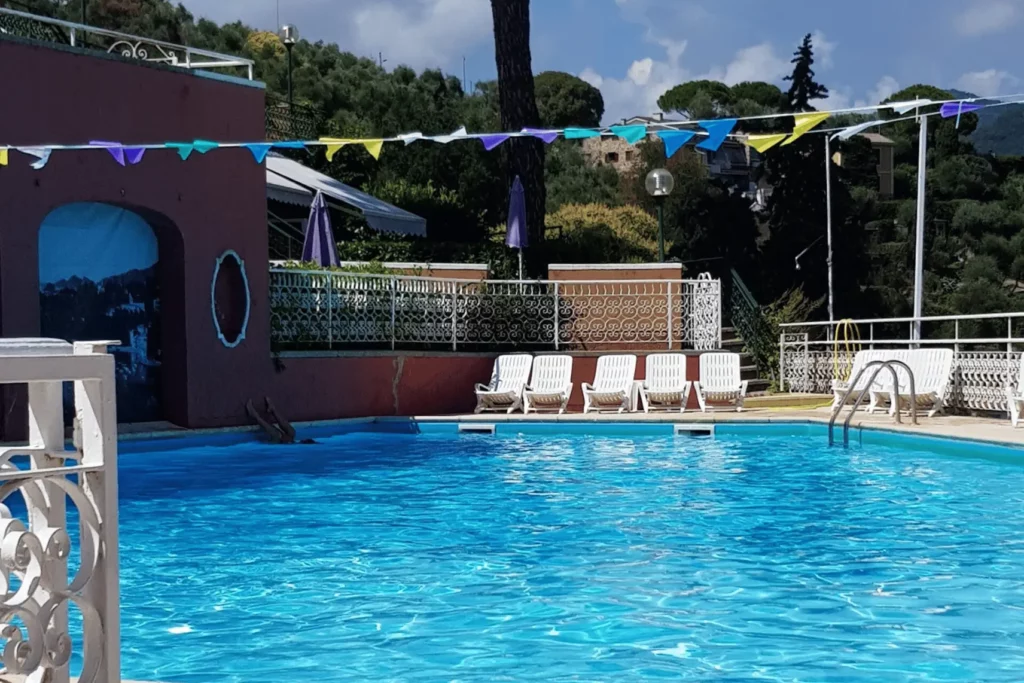 8-MC-HOLIDAY-PORTOFINO-LUXURY-ITALY-PISCINA